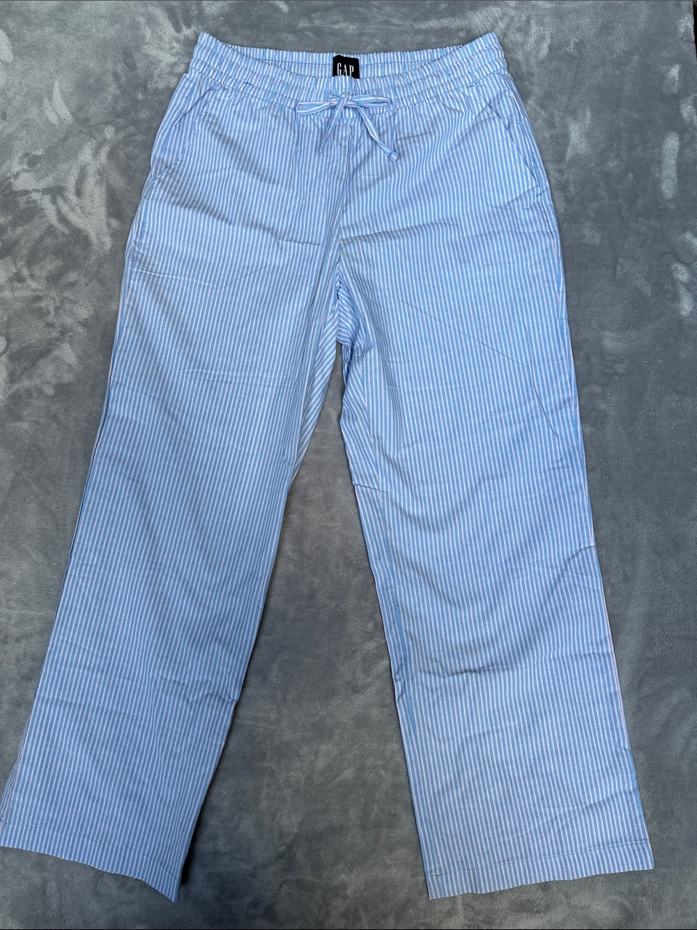 GAP Men’s Light Blue & White Pinstripe Drawstring Pants